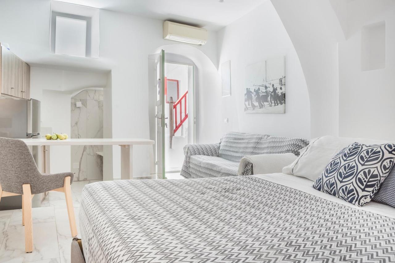 Kostantis Town Suites Mykonos Town Bagian luar foto