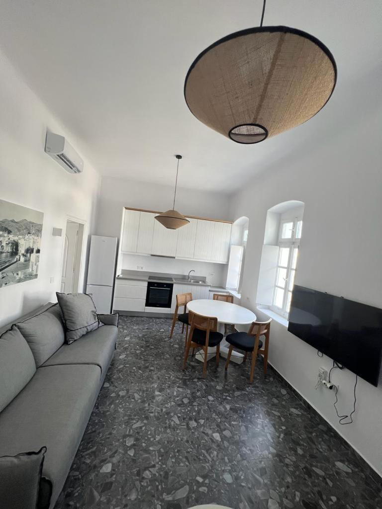 Kostantis Town Suites Mykonos Town Bagian luar foto
